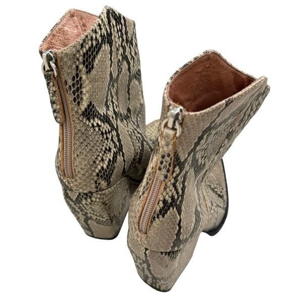 Alias Mae Western Snakeskin Ankle Cowboy Boots Rodeo Cowgirl Mobwife Block Heel - Picture 12 of 14